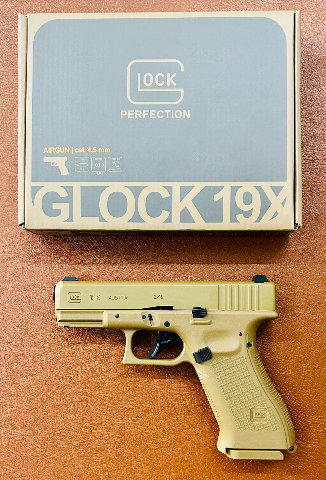 Glock 19X CO₂ Air Pistol